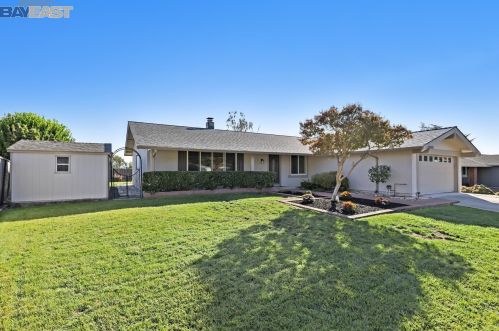 2519 Farnsworth Dr, Livermore, CA 94551-1727