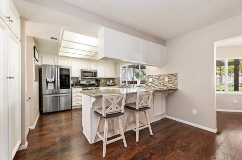 8517 Rosemary Dr, Riverside CA  92508-2921 exterior