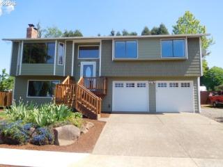 14280 Shalimar Ave, Sandy, OR 97055-9533