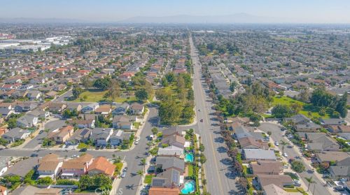 11476 Culebra St, Cypress CA 90630-5340 exterior