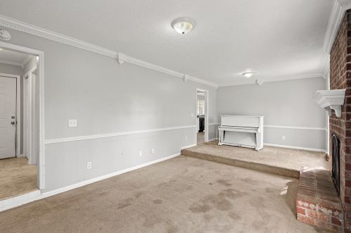 207 Glenda Vw, Ladson SC  29456-4816 exterior