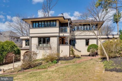 2817 24th St, Arlington, VA 22207-4912