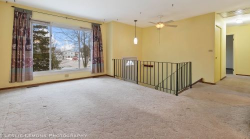 717 Adams St, Lemont, IL 60440-2603