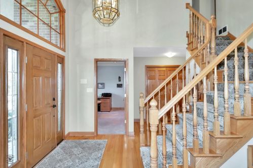 10633 Buck Dr, Orland Park, IL 60467-8878