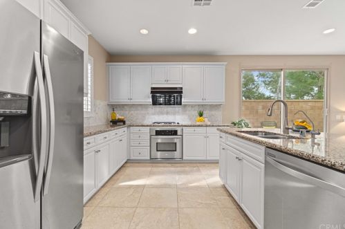 34 Latitude, Irvine CA  92618-8821 exterior