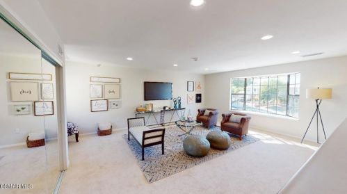 2007 Rhoda St, Simi Valley CA 93065-3539 exterior