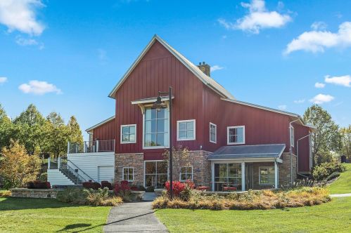 2332 Fieldstone Curv, Saint Paul MN  55129-6218 exterior