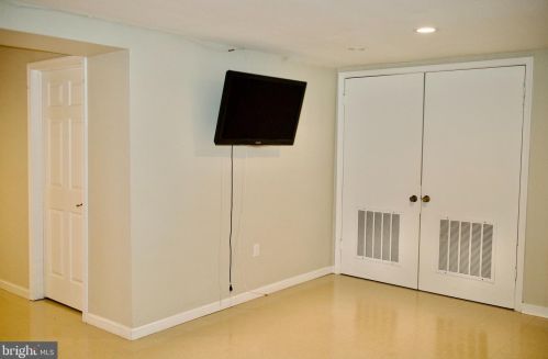 704 Brantford Ave, Silver Spring MD  20904-2003 exterior