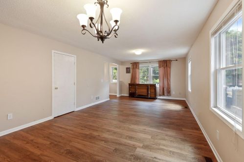 579 Desoto St, Saint Paul MN  55130-4404 exterior