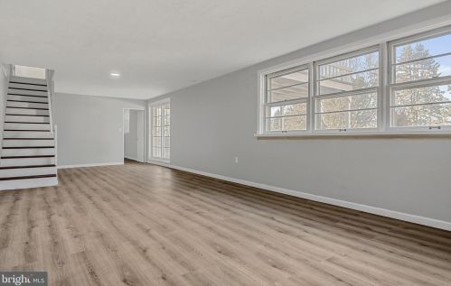 229 Darlene St, York PA  17402-5056 exterior