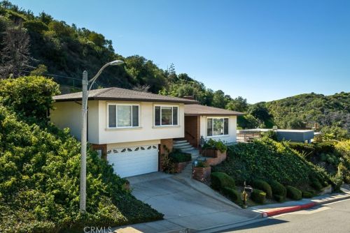 2636 Sleepy Hollow Pl, Glendale, CA 91206-4715