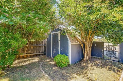 4132 Locke Ave, Fort Worth TX  76107-5515 exterior