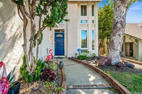 22276 Chestnut Ln, El Toro, CA 92630-4303
