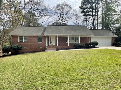 113 Candy Cir, Carrollton, GA 30117-1701