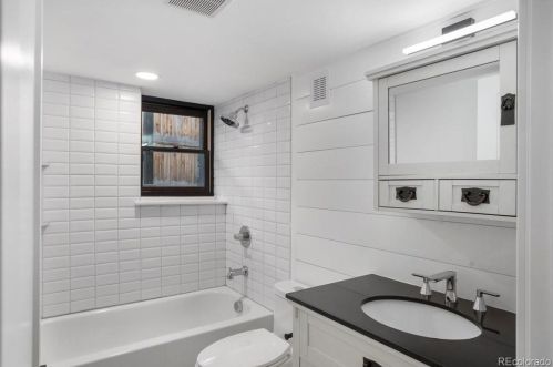 111 4 Ave, Denver CO 80203-4007 exterior