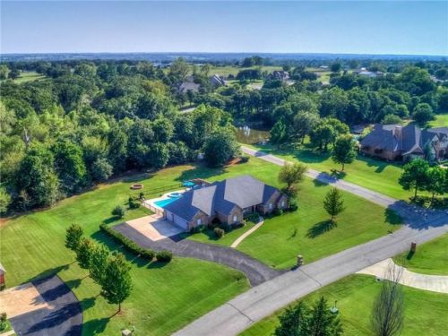 3302 Ridge View Ln, Blanchard, OK 73010-7523