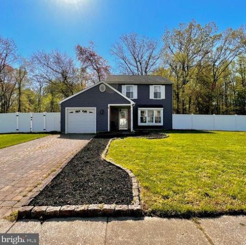 17 Hartsdale Ln, Erial, NJ 08081-2537