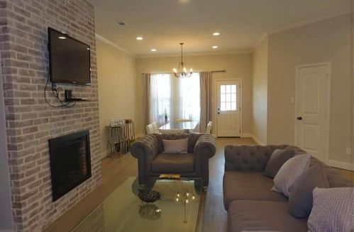 4606 Beaus Way, Garland TX  75043-6452 exterior