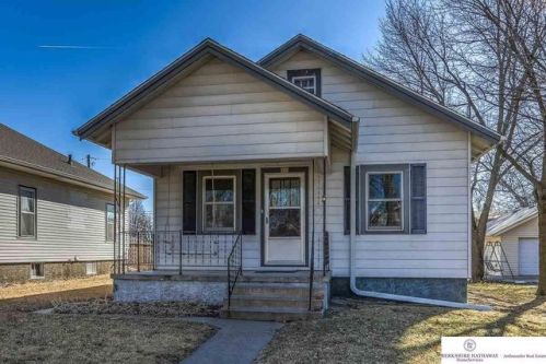 111 Whittingham St, Valley, NE 68064-9703