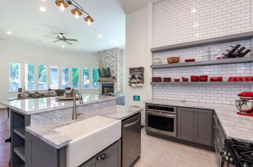 624 Preston St, Columbus, TX 78934-1844