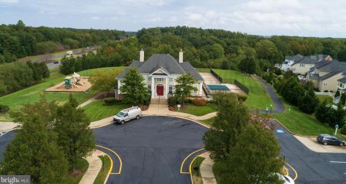 9520 Evergreen Cir, Fredericksburg, VA 22407-9225