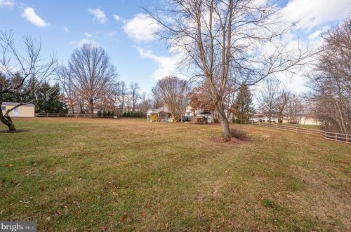 874 Pheasant Hill Rd, Summit Point WV  25446-3634 exterior