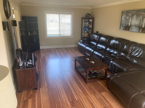23 Country Club Ct, Palatine, IL 60067-2705