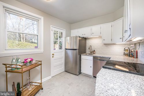 405 Pershing Dr, Silver Spring MD 20910-4341 exterior