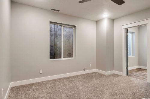 2712 Mt Jordan Rd, Sandy UT 84092-3380 exterior