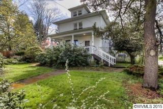 718 Oak St, Silverton, OR 97381-1883