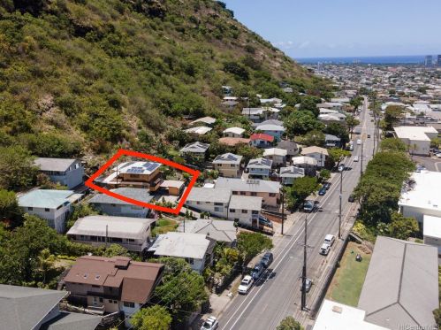 2135 10th Ave, Honolulu HI  96816-3161 exterior