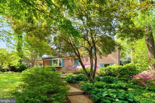 6209 Cheryl Dr, Falls Church, VA 22044-1804