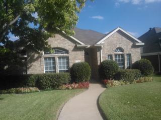 8100 Case Dr, Plano TX  75025-4018 exterior