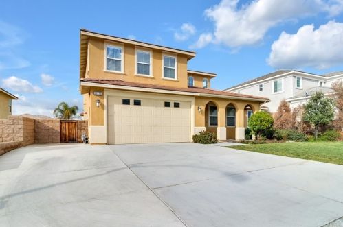 18154 Friendly Ln, Riverside, CA 92508-8200