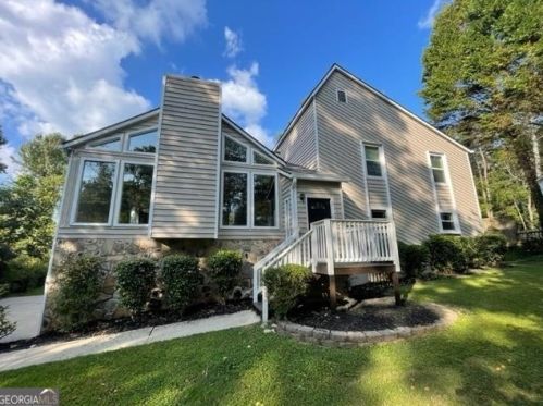 1286 Wood Park Dr, Kennesaw, GA 30152-4639