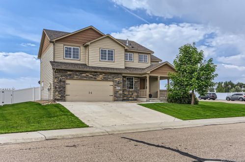 7334 23rd Street Rd, Greeley, CO 80634-8693
