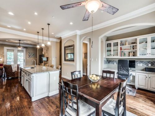 4233 Haskell Dr, Carrollton TX 75010-4280 exterior