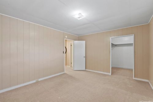 3430 Kaohinani Dr, Honolulu HI  96817-1022 exterior