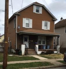 81 Henderson St, Delaware Park, NJ 08865-2506