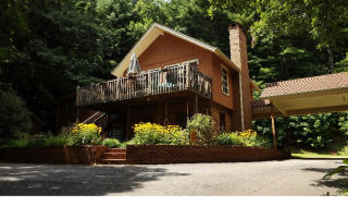 210 Rolling Acres Rd, Hiawassee, GA 30546-2525