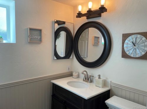 2642 Sable Way, Aurora CO  80014-2404 exterior