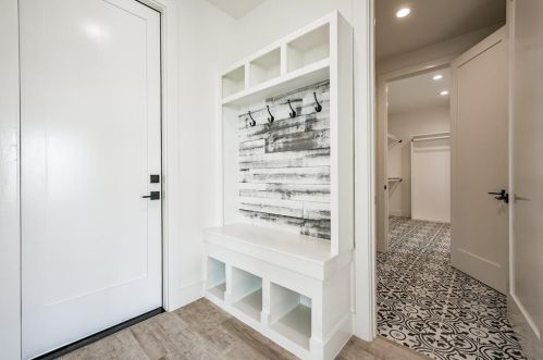 1319 Palomino Trl, Angleton TX 77515-9682 exterior