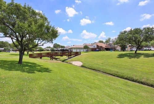 2633 Via Cordova, Carrollton TX 75006-4656 exterior