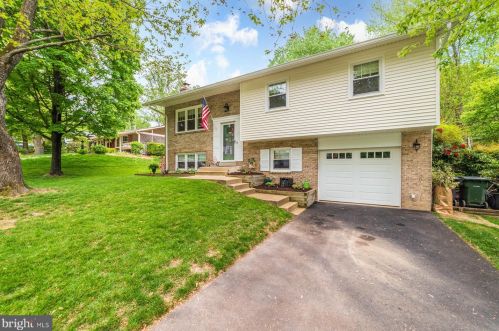 7219 Willow Oak Pl, Springfield VA  22153-1543 exterior