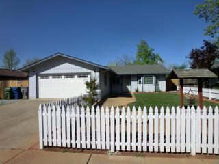 3554 Capricorn Way, Redding, CA 96002-3033