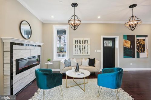 6615 Gude Ave, Silver Spring MD 20912-4827 exterior