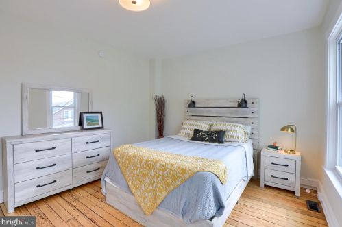 513 Laurel St, Lancaster PA  17603-5638 exterior