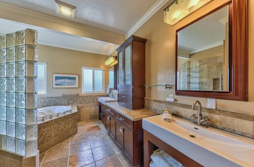 1312 Flores St, Seaside CA exterior