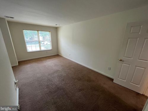 7 Dawn Vw Ct, Silver Spring MD 20904-1252 exterior