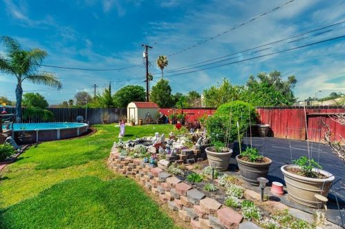 10075 Hedrick Ave, Riverside CA  92503-2377 exterior